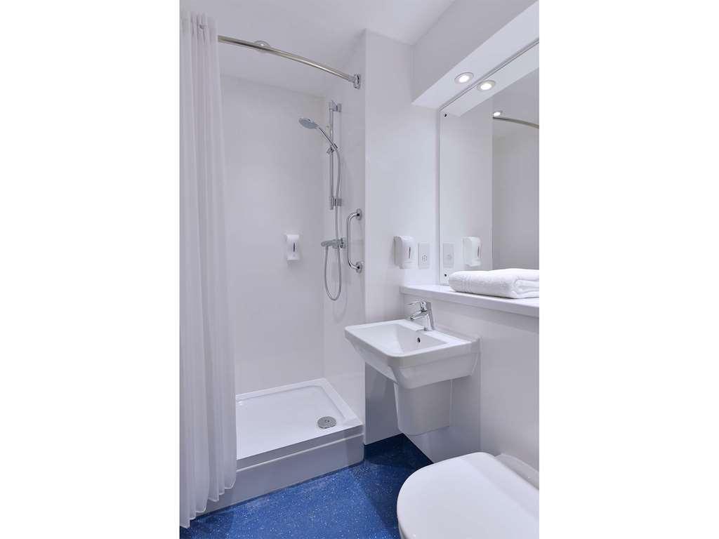 Travelodge Барнсли Номер фото