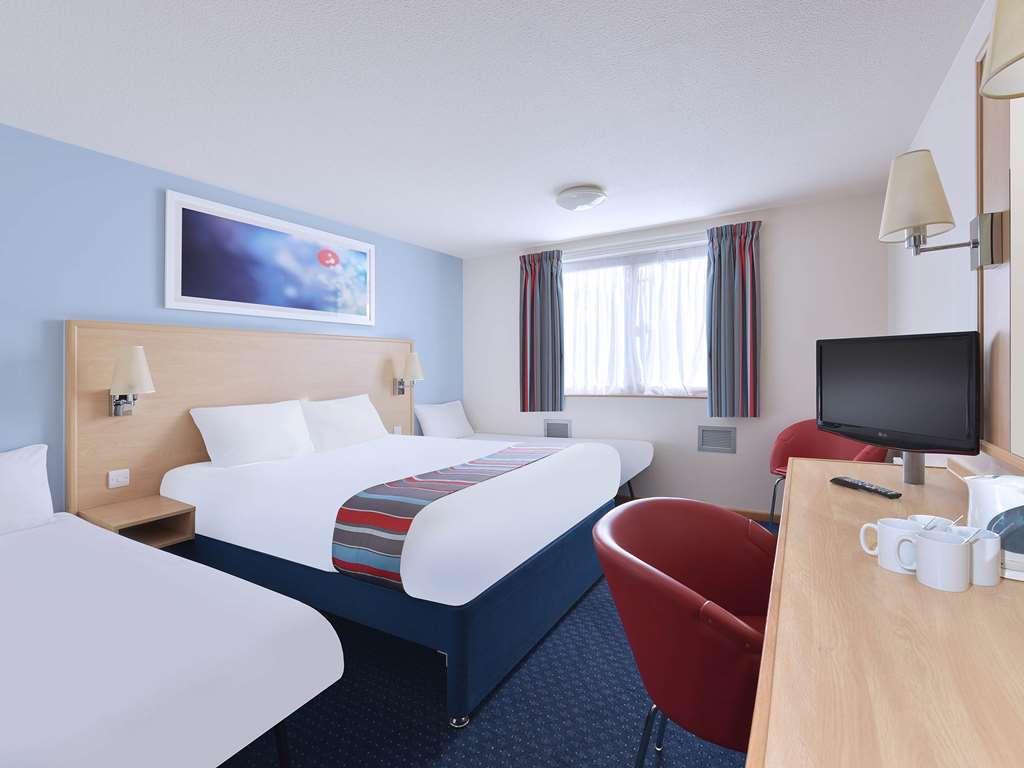Travelodge Барнсли Номер фото